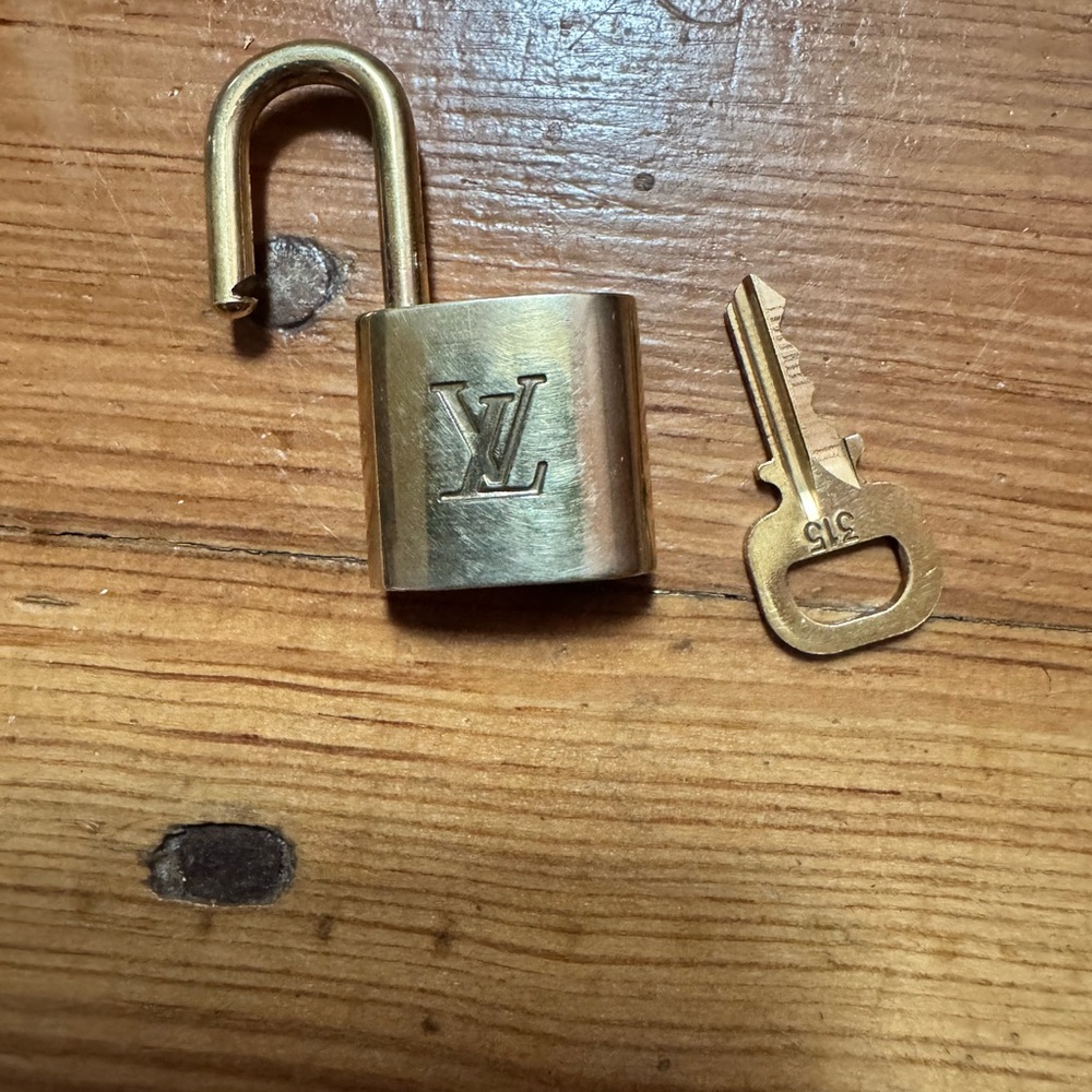 Louis Vuitton Gold Padlock with Key #315